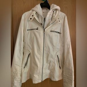 LIKE NEW White Pleather faux double lined jacket. Size 2XL fits like large